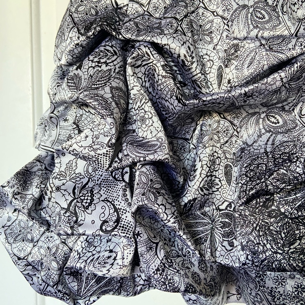 Ruby Rox Black And White Strapless Draped Prom Fo… - image 4